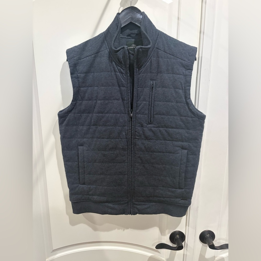 Rodd & Gunn Men's Dark Gray Quilted Vest